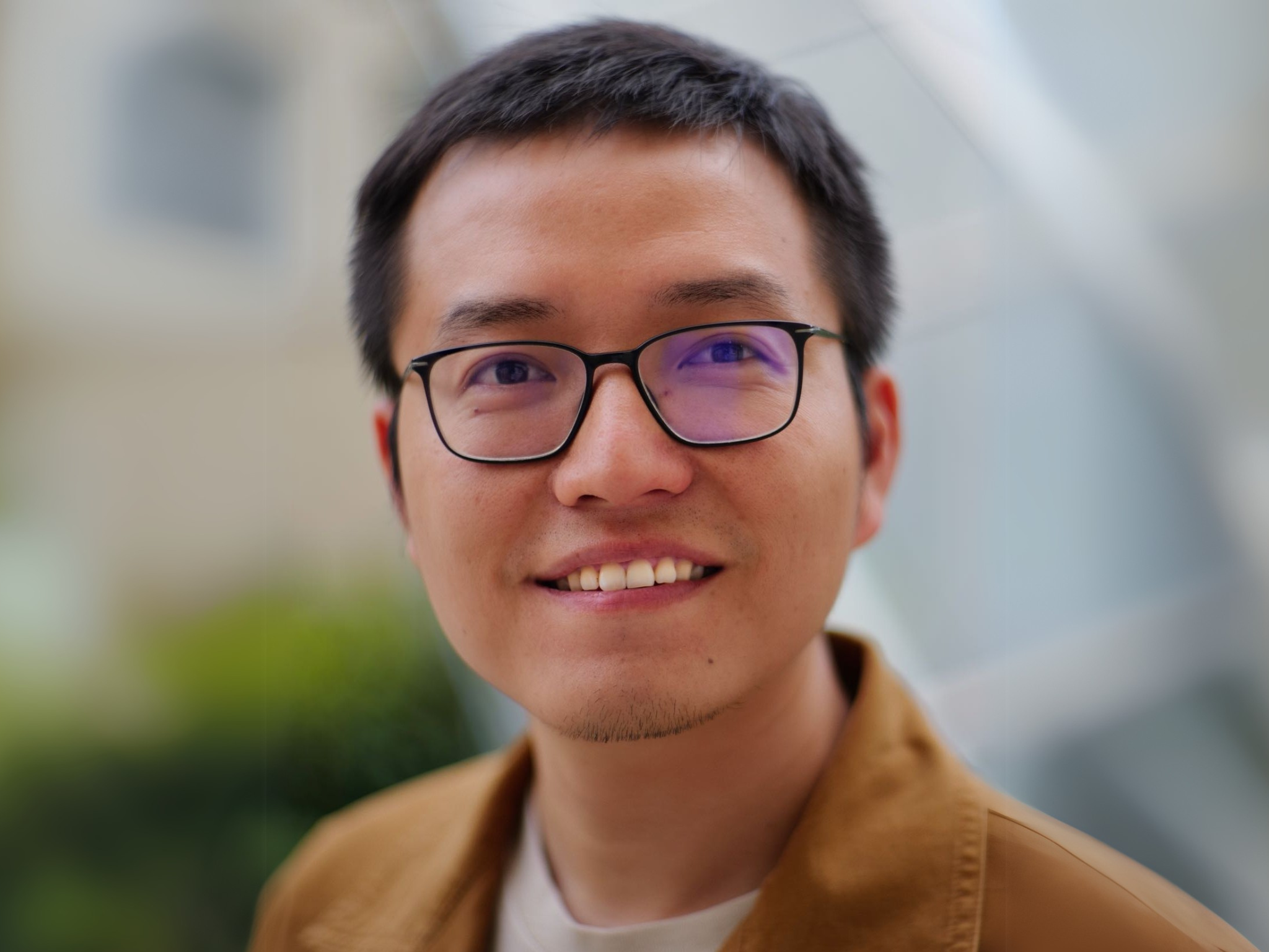 A portrait of researcher Chang Liu.
